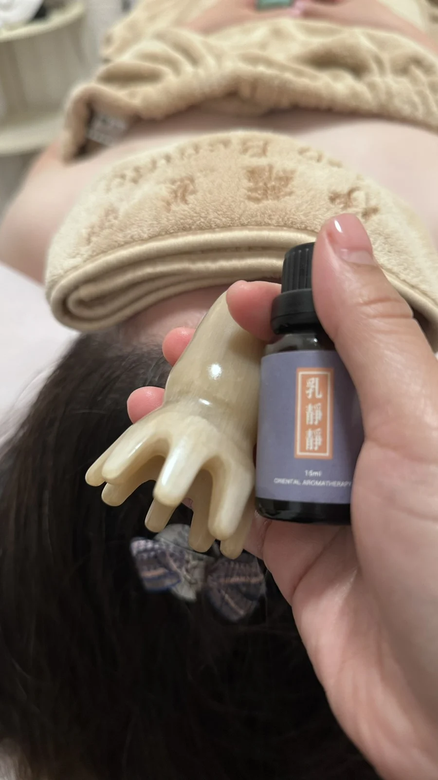 牛角頭眼撥經保養使用的牛角工具與精油